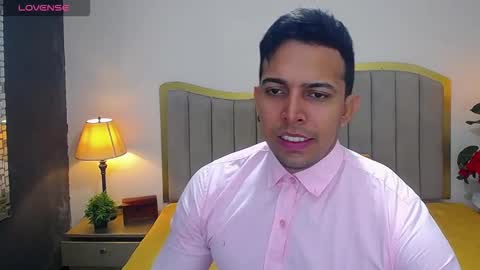 Snapshot of ryan_nesson chatting on 09/13/25, 01:55 Ryan online show from 09/13/25, 01:55