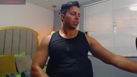 Snapshot of ryan_nesson chatting on 09/26/25, 02:43 Ryan online show from 09/26/25, 02:43