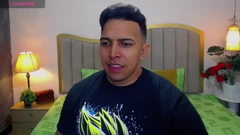 Snapshot of ryan_nesson chatting on 10/04/25, 01:31 Ryan online show from 10/04/25, 01:31