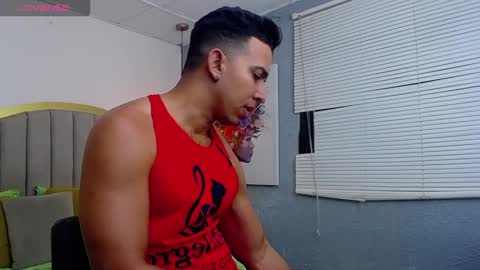 Snapshot of ryan_nesson chatting on 10/09/25, 02:09 Ryan online show from 10/09/25, 02:09