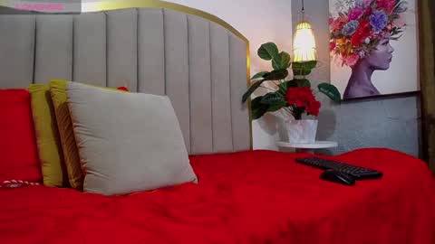 Snapshot of ryan_nesson chatting on 11/20/25, 12:44 Ryan online show from 11/20/25, 12:44