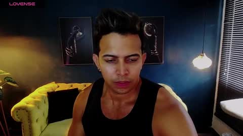 Snapshot of ryan_nesson chatting on 12/02/25, 07:31 Ryan online show from 12/02/25, 07:31