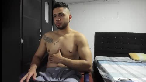 ryan_xc1 online show from 12/02/25, 02:17