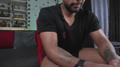 Snapshot of ryanboy30 chatting on 12/17/25, 09:43 ryanboy30 online show from 12/17/25, 09:43