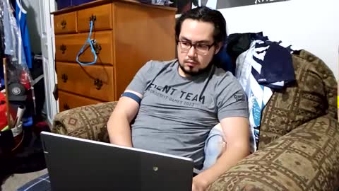 Snapshot of ryanime chatting on 02/14/25, 08:31 Ryanime online show from 02/14/25, 08:31