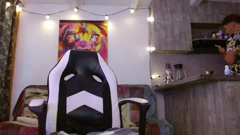 Ryan Blue ig ryannblue online show from 02/12/25, 10:37