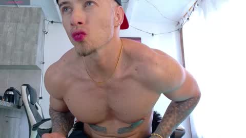 Ryan Blue ig ryannblue online show from 09/14/25, 08:30