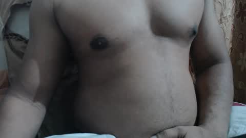Snapshot of ryans31 chatting on 01/07/25, 09:57 Sexy Boy Toy online show from 01/07/25, 09:57