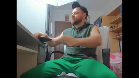 Ryanstone  online show from 12/03/25, 06:10