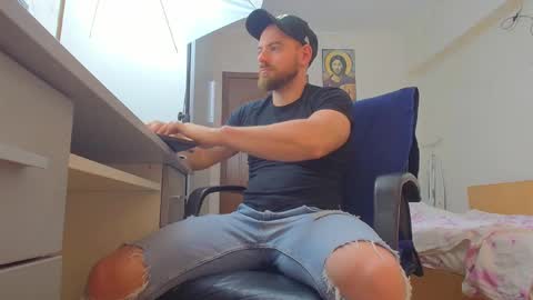 Ryanstone  online show from 05/18/26, 05:02