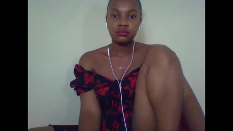 Snapshot of rycie chatting on 10/02/25, 07:21 Rycie online show from 10/02/25, 07:21