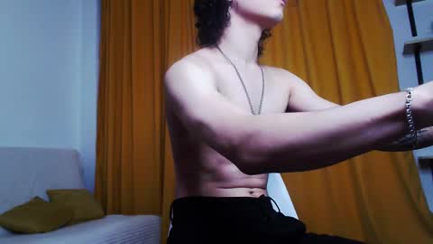 Snapshot of rylanstone chatting on 09/19/25, 02:46 Rylan online show from 09/19/25, 02:46