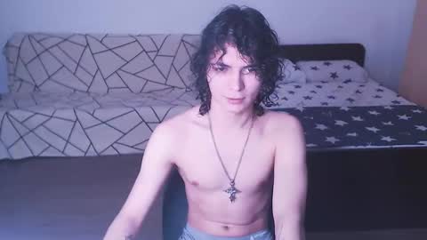 Snapshot of rylanstone chatting on 10/07/25, 08:06 Rylan online show from 10/07/25, 08:06