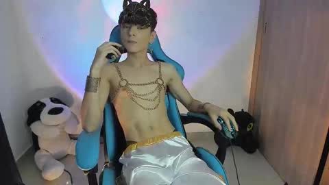 Snapshot of ryo_bleu chatting on 12/20/25, 02:18 RYO BLEU online show from 12/20/25, 02:18