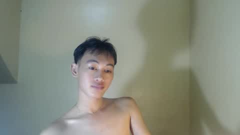 Snapshot of ryuchan050506 chatting on 11/02/25, 08:28 ryuchan050506 online show from 11/02/25, 08:28