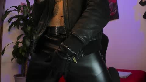 leopmonk help me reach 100 thumbs up online show from 09/30/25, 01:27