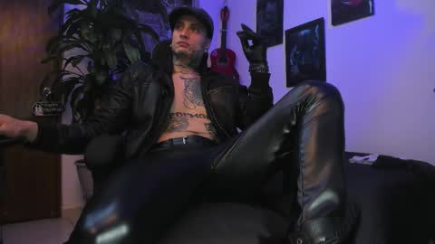 leopmonk help me reach 100 thumbs up online show from 11/05/25, 02:06