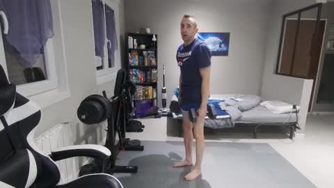 Snapshot of ryukukamifr chatting on 01/14/26, 06:13 Ryuk FR online show from 01/14/26, 06:13