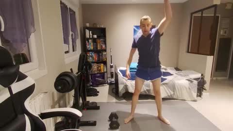 Snapshot of ryukukamifr chatting on 02/10/26, 06:23 Ryuk FR online show from 02/10/26, 06:23