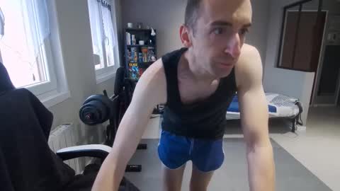 Snapshot of ryukukamifr chatting on 03/16/26, 07:12 Ryuk FR online show from 03/16/26, 07:12