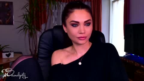 Y      online show from 12/19/24, 09:40