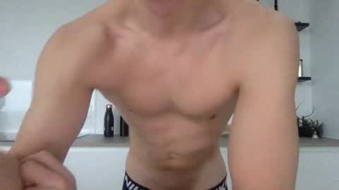 Snapshot of s476890 chatting on 03/05/25, 06:23 s476890 online show from 03/05/25, 06:23
