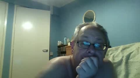 Snapshot of s536sny18 chatting on 11/30/25, 12:47 s536sny18 online show from 11/30/25, 12:47