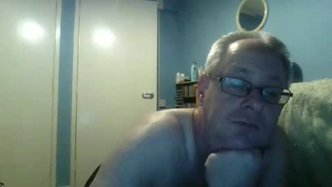 Snapshot of s536sny18 chatting on 11/30/25, 03:38 s536sny18 online show from 11/30/25, 03:38