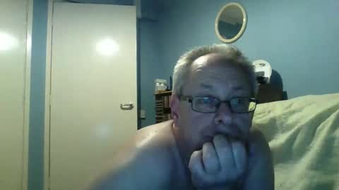 Snapshot of s536sny18 chatting on 12/13/25, 08:25 s536sny18 online show from 12/13/25, 08:25