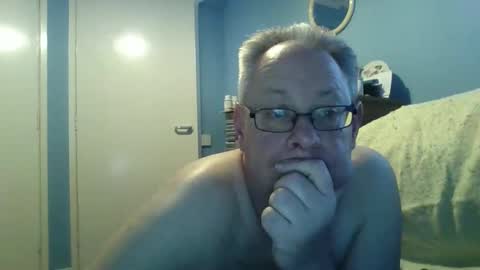 Snapshot of s536sny18 chatting on 05/03/26, 12:33 s536sny18 online show from 05/03/26, 12:33