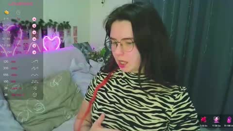 Snapshot of s_katekisa_ss chatting on 01/10/26, 09:05 Kate online show from 01/10/26, 09:05