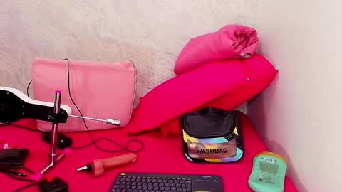 Snapshot of s_sofia_ chatting on 01/31/25, 07:18 s_sofia_ online show from 01/31/25, 07:18