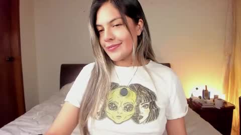 Leslie Beltrn online show from 06/08/26, 03:29