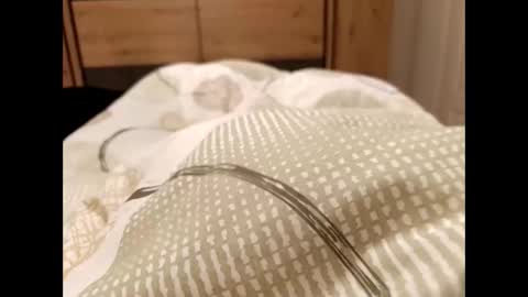 Snapshot of s_xp__ chatting on 12/17/25, 05:46 s_xp__ online show from 12/17/25, 05:46