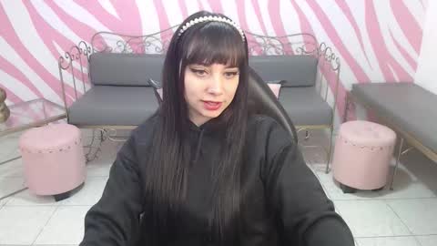 Sabrina online show from 12/15/25, 01:26