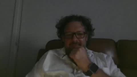 Snapshot of saacs chatting on 04/26/26, 01:31 Saacs online show from 04/26/26, 01:31