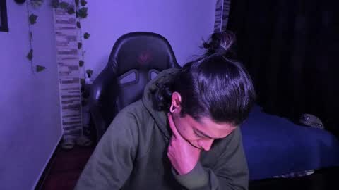 Snapshot of saad__man chatting on 09/17/25, 04:47 Danny online show from 09/17/25, 04:47