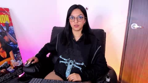 Snapshot of saam_collins69 chatting on 04/05/26, 05:26 Val online show from 04/05/26, 05:26