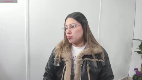 saaya_tay online show from 10/01/25, 03:23