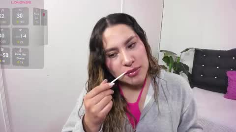 saaya_tay online show from 10/10/25, 03:16