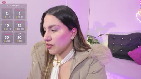 saaya_tay online show from 10/13/25, 03:06