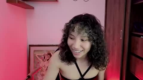 Snapshot of sabaha_ chatting on 09/27/25, 10:48 S A B A H A online show from 09/27/25, 10:48