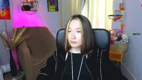 Snapshot of sabina_wul chatting on 06/18/26, 12:20 Sabina online show from 06/18/26, 12:20