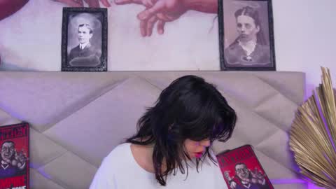 Snapshot of sabinamerchetti_ chatting on 09/27/25, 03:28 Sabina Merchetti online show from 09/27/25, 03:28