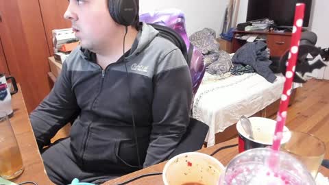 1141323  my Lord Mister Max   moms treasure online show from 01/16/25, 05:42