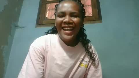 Snapshot of sabrina662 chatting on 11/30/25, 04:05 sabrina662 online show from 11/30/25, 04:05