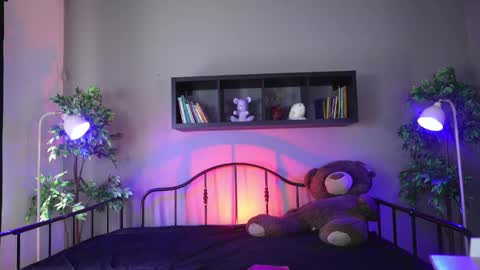 sabri   online show from 11/04/25, 02:05