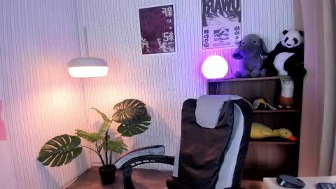 Snapshot of sabrina_bloom_ chatting on 01/07/26, 12:51 sabri online show from 01/07/26, 12:51