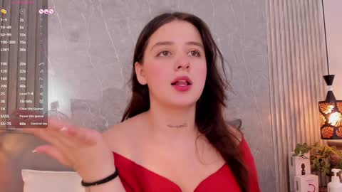 Snapshot of sabrina_lennox chatting on 01/13/25, 07:53 Sabrina Maria online show from 01/13/25, 07:53