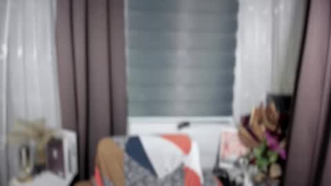 Snapshot of sabrina_maxx chatting on 11/20/25, 04:51 Nadine online show from 11/20/25, 04:51